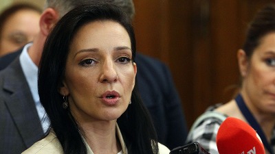 Tepić: Ko je žena koja UHODI inspektora Milenkovića?
