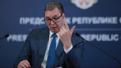 Vučić: Mnogo odmaramo, 40 radnih sati nedeljno je malo