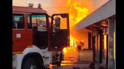 Požar u Nišu: Zapalio se trgovinski objekat (VIDEO)